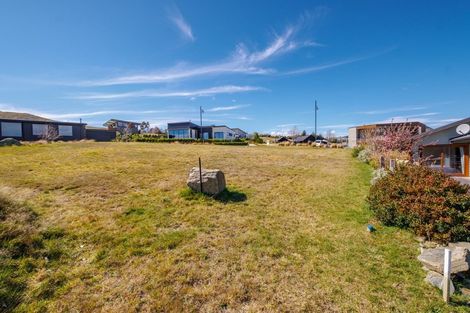 Photo of property in 5 Karearea Rise, Wanaka, 9305