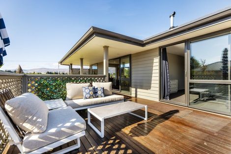 Photo of property in 21 Frye Crescent, Albert Town, Wanaka, 9305