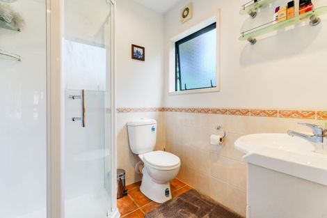 Photo of property in 76 Lothian Brae, Wattle Downs, Auckland, 2103