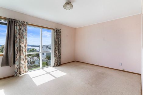 Photo of property in 103 Queen Street, Northcote Point, Auckland, 0627