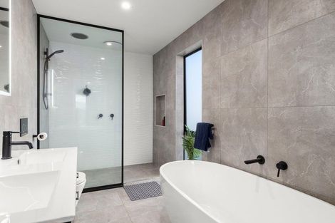 Photo of property in 5 Remutaka Lane, Carterton, 5713