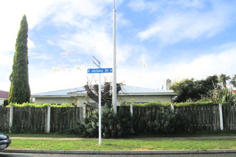 Photo of property in 712 Jervois Street, Mayfair, Hastings, 4122