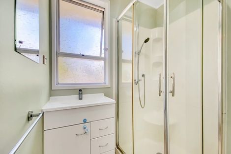 Photo of property in 1/12 Newstead Avenue, Browns Bay, Auckland, 0632