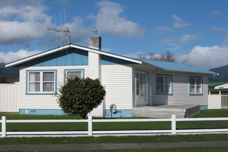 Photo of property in 7 Balmoral Street, Levin, 5510