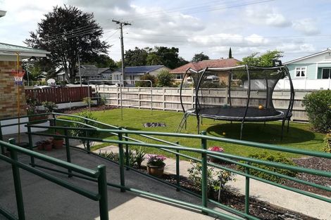 Photo of property in 17 Park Street, Morrinsville, 3300