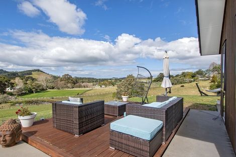 Photo of property in 14 Mangakino Lane, Kauri, Kamo, 0185