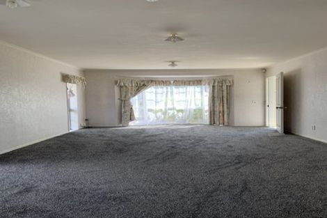 Photo of property in 2/26 Edendale Road, Somerville, Auckland, 2014