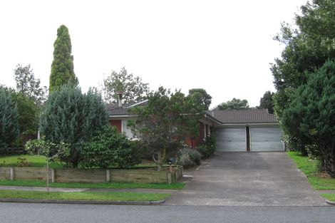 Photo of property in 18 Meadway, Sunnyhills, Auckland, 2010