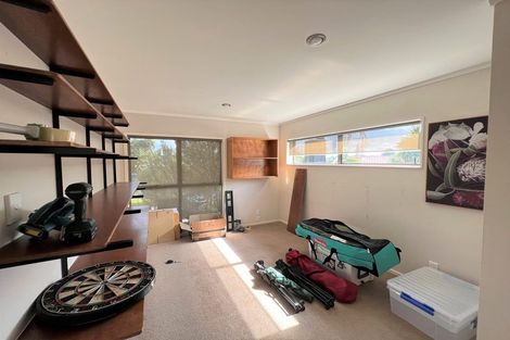 Photo of property in 10 Rene Place, Sunnyhills, Auckland, 2010