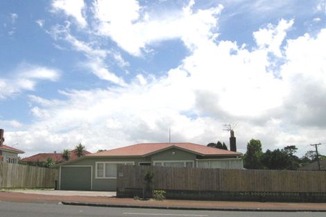 Photo of property in 1235 New North Road, Avondale, Auckland, 1026