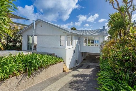 Photo of property in 6 Monarch Avenue, Hillcrest, Auckland, 0627