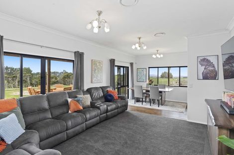 Photo of property in 1389 Highway 22, Pukekawa, Tuakau, 2696