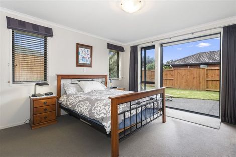 Photo of property in 70 Carrington Drive, Papamoa Beach, Papamoa, 3118