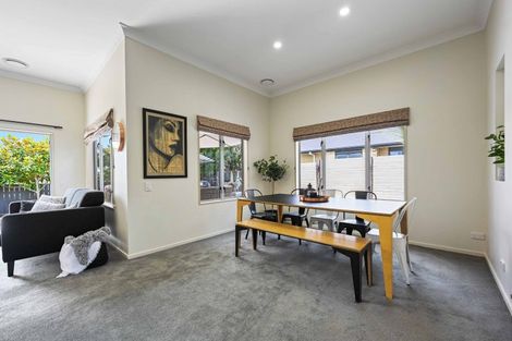 Photo of property in 94 Rototuna Road, Rototuna, Hamilton, 3210