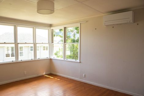 Photo of property in 45 Hillary Crescent, Belmont, Auckland, 0622