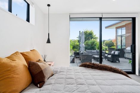 Photo of property in 73 Rob Roy Lane, Wanaka, 9305