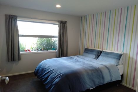 Photo of property in 17 Kennedy Place, Waikanae Beach, Waikanae, 5036