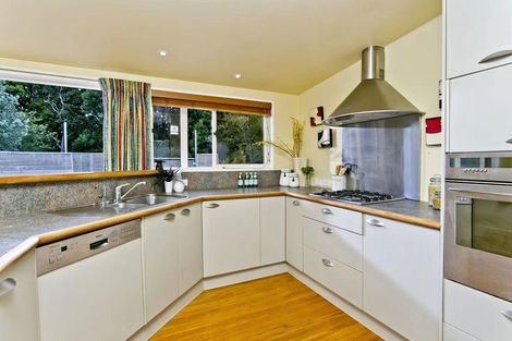 Photo of property in 6 Da Vinci Place, West Harbour, Auckland, 0618