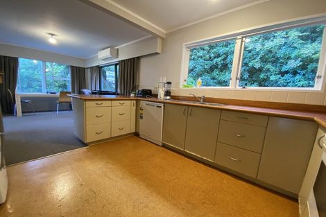 Photo of property in 4 Julia Place, Tawa, Wellington, 5028