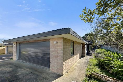 Photo of property in 1/5 Saint Leger Crescent, Huntington Park, Auckland, 2013