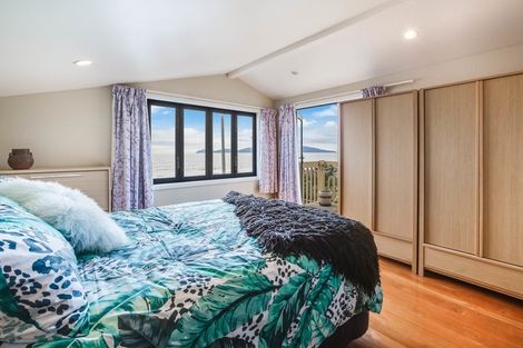 Photo of property in 131 The Parade, Paekakariki, 5034
