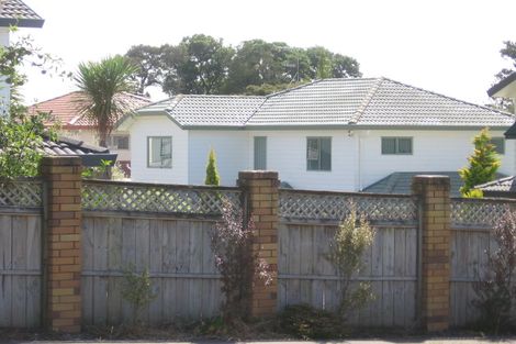 Photo of property in 14 Links Road, New Lynn, Auckland, 0600