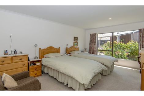 Photo of property in 5 Ilam Park Place, Ilam, Christchurch, 8041