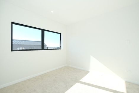 Photo of property in 4 Waimarie Drive, Karaka, 2578