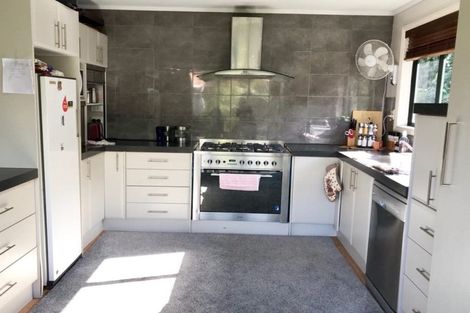 Photo of property in 1/4 Carlisle Road, Browns Bay, Auckland, 0630