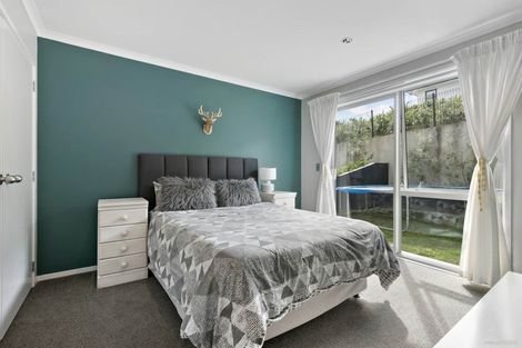 Photo of property in 4 Ian Gordon Lane, Orewa, 0931