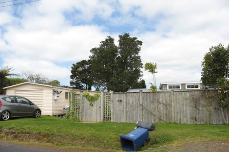 Photo of property in 71 Ferry Parade, Herald Island, Auckland, 0618