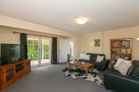 Photo of property in 9 Ruskin Place, Westown, New Plymouth, 4310