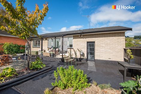 Photo of property in 35 Kinmont Crescent, Kinmont Park, Mosgiel, 9024