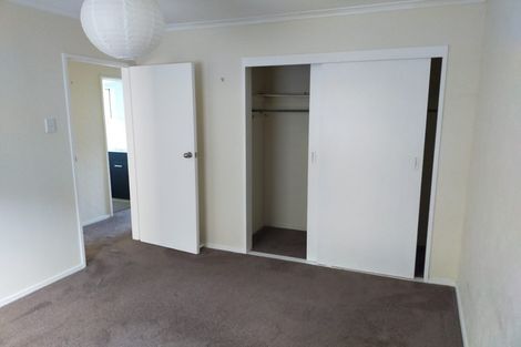 Photo of property in 2/92a Blue Mountains Road, Pinehaven, Upper Hutt, 5019