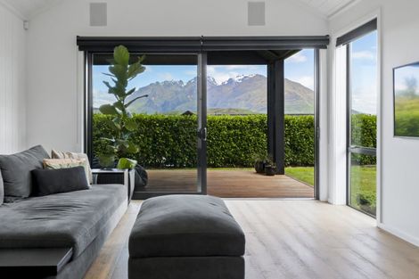 Photo of property in 58 Falconer Rise, Jacks Point, Queenstown, 9371