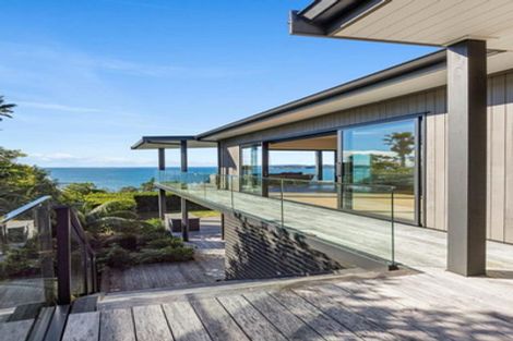 Photo of property in 102 Vipond Road, Stanmore Bay, Whangaparaoa, 0932