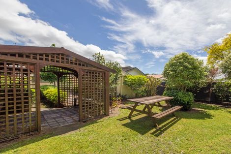 Photo of property in 34 Florence Avenue, Palmerston North, 4414