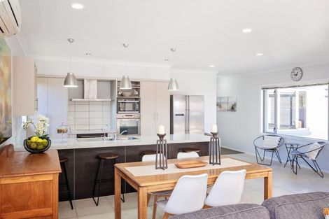 Photo of property in 79 Russell Robertson Drive, Havelock North, 4130