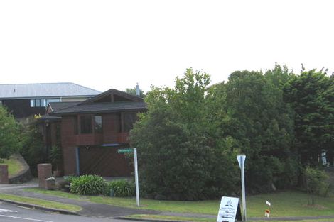 Photo of property in 1 Bronzewing Terrace, Unsworth Heights, Auckland, 0632