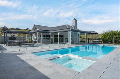 Photo of property in 40 Grant Road, Kinloch, Taupo, 3385