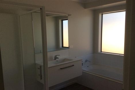 Photo of property in 6 Shipton Court, Lower Shotover, Queenstown, 9304