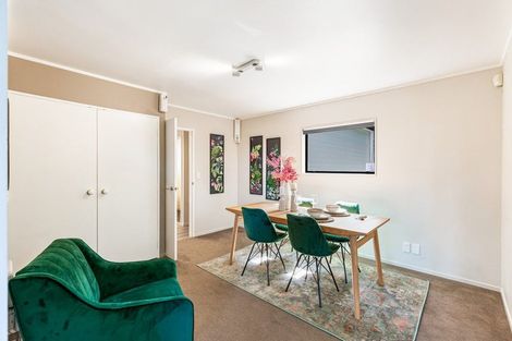 Photo of property in 1/20 Reynolds Place, Torbay, Auckland, 0630