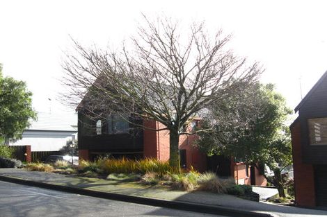 Photo of property in 2/7 Nehru Place Cashmere Christchurch City