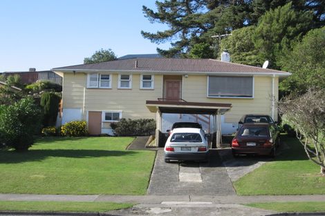 Photo of property in 122 Mungavin Avenue, Ranui, Porirua, 5024