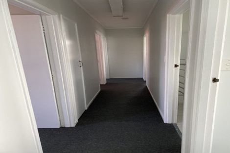 Photo of property in 1/97 Golf Road, New Lynn, Auckland, 0600