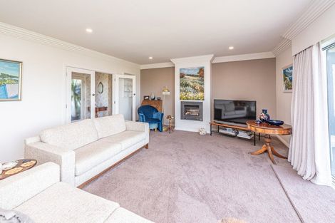 Photo of property in 10 Great North Road, Saint Johns Hill, Whanganui, 4500