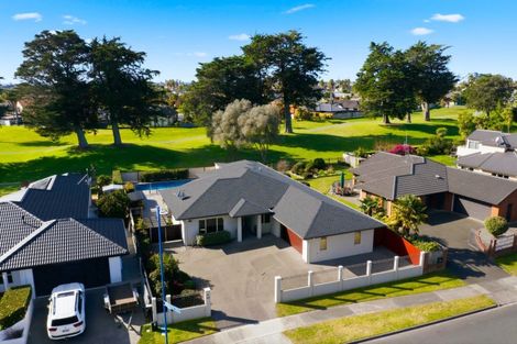 Photo of property in 165 Gravatt Road, Papamoa Beach, Papamoa, 3118