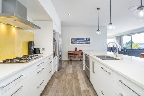 Photo of property in 11 Puriri Place, Whitianga, 3510