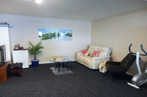 Photo of property in 130 Landmark Terrace, Orewa, 0931