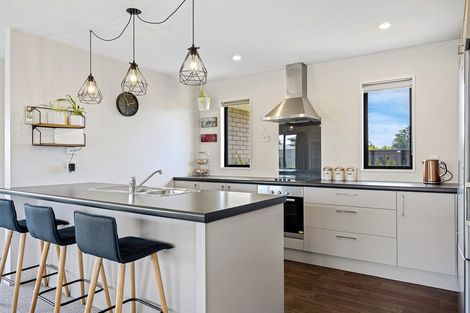 Photo of property in 10 Devlin Avenue, Rangiora, 7400